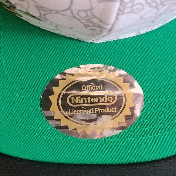 Nintendo Super Mario Green/White Yoshi Snapback Hat - Picture 3 of 10